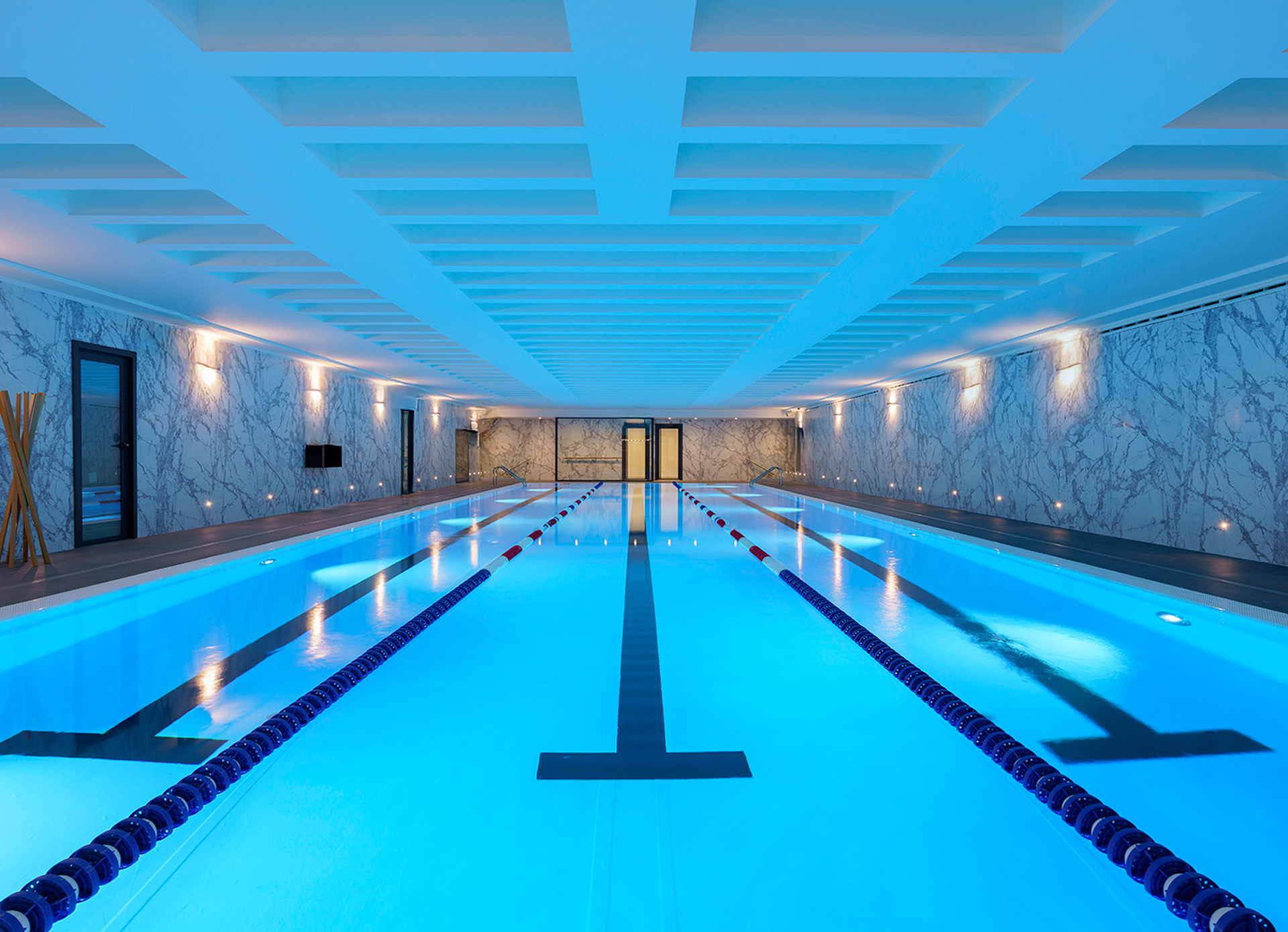 Piscina a Napoli Santa Lucia