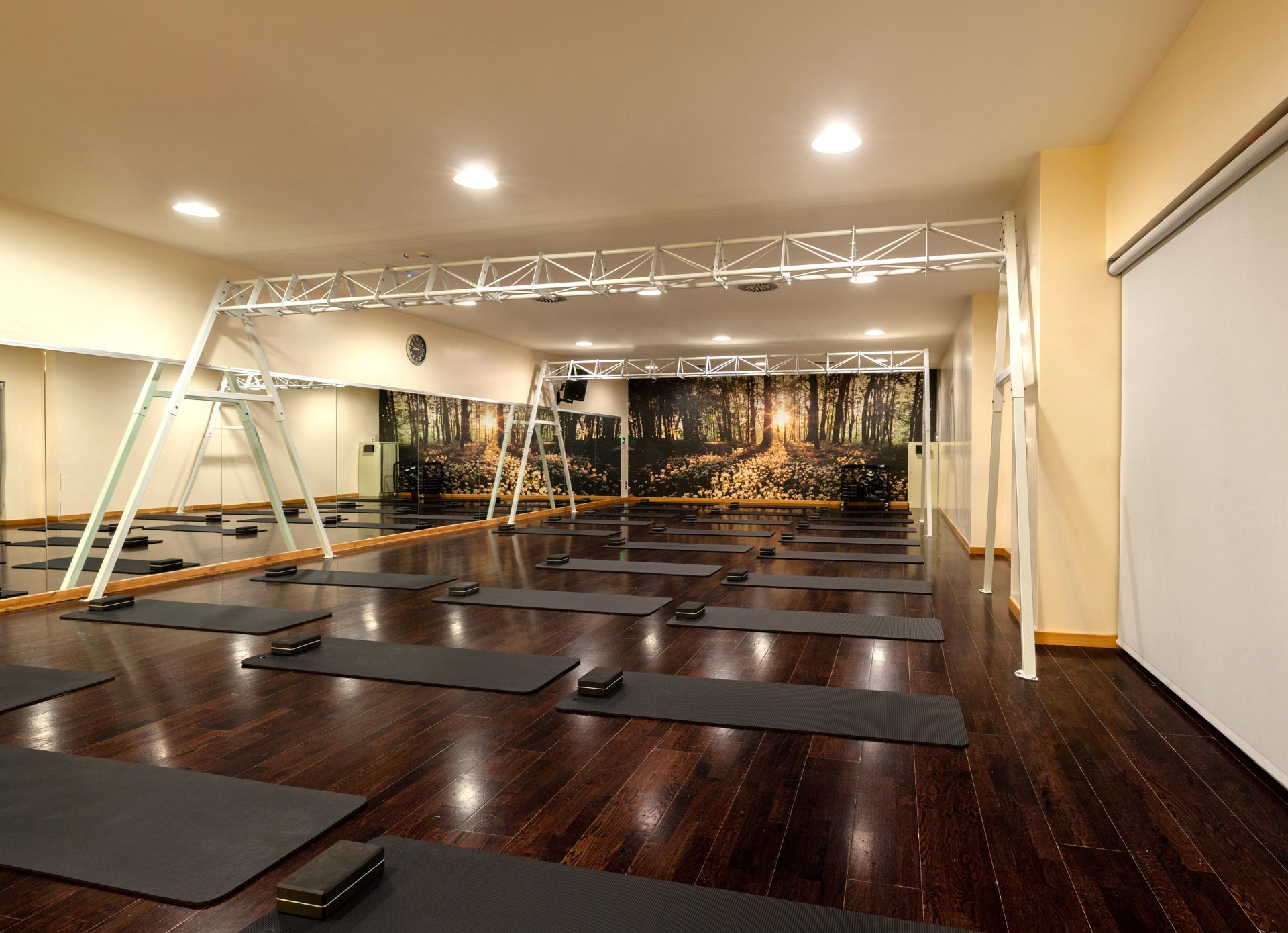 Studio Yoga