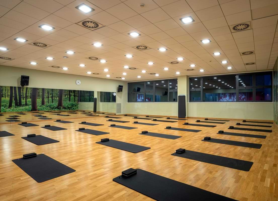 Studio Yoga