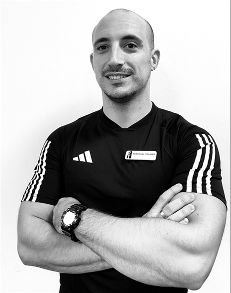 Alessandro R.